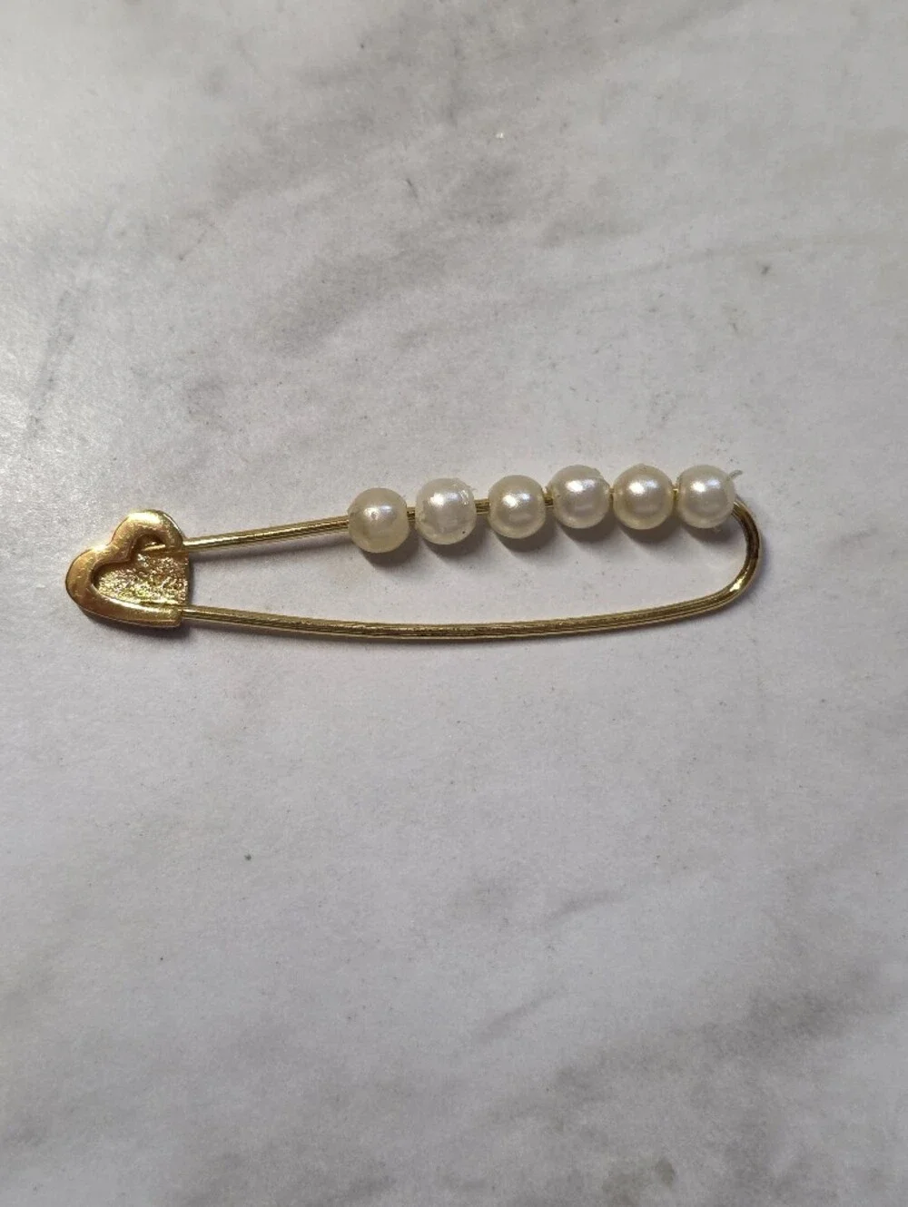 925 Gold Heart Safety Pin Brooch with Pearl Accents - White Pearls